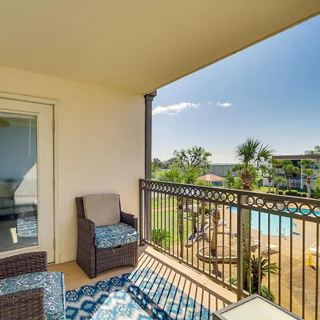 Biloxi Condo With Pool Access - Steps To Beach!